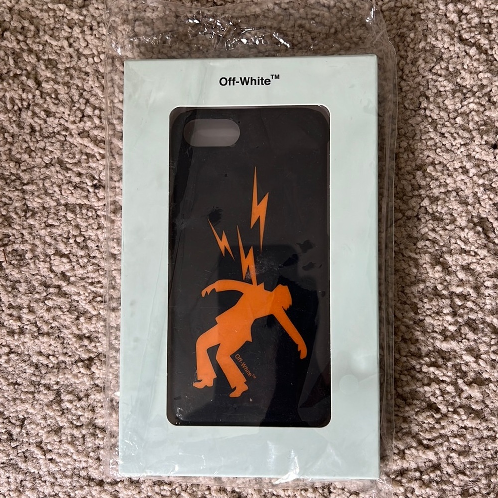 Brand New Off-White case cover for iPhone 7.